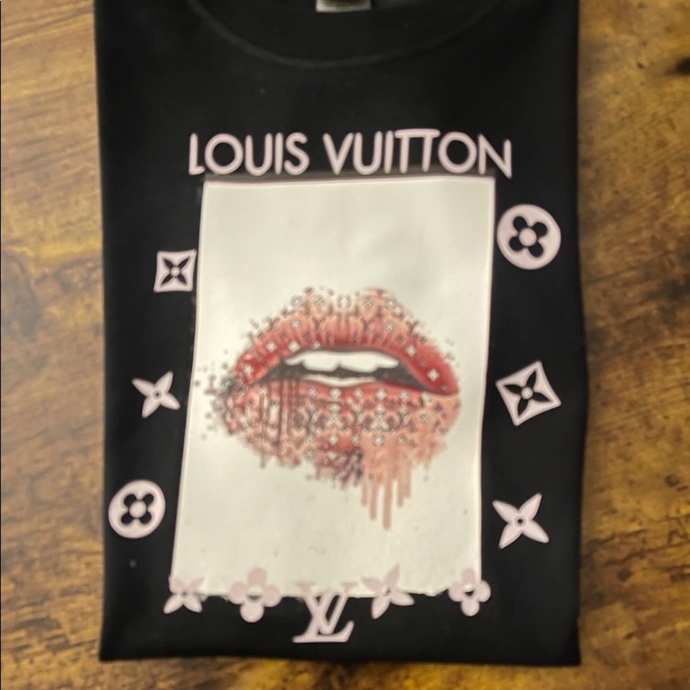 LV lips